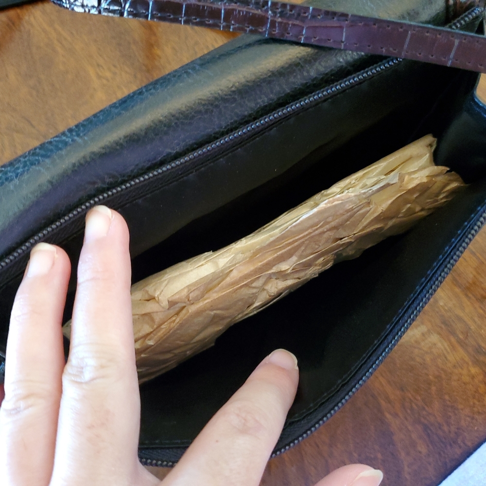 Sold! BRIGHTON Black Leather w/Brown Croc Mini Purse Crossbody Organizer Handbag - Picture 7 of 10